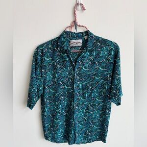Vintage short sleeved button down
Small